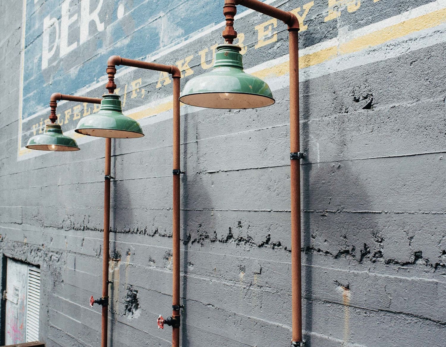 Top 5 dapper fashion-proof lighting fixtures that will always stay in vogue!