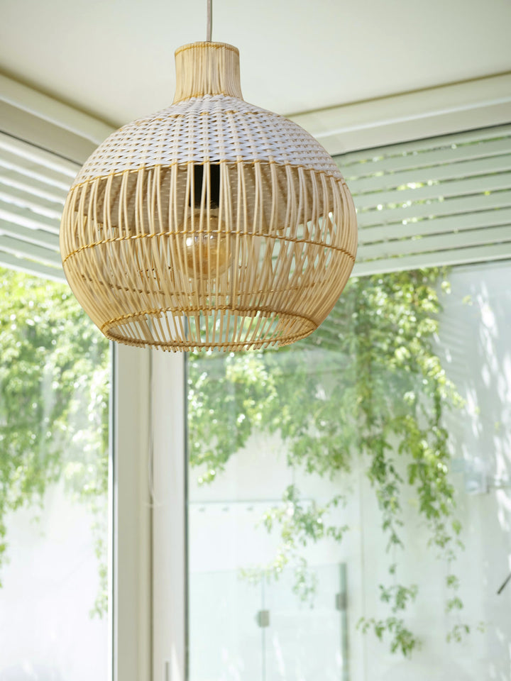 CaneCraft Illuminare: Sustainable pendant lamp with woven cane design