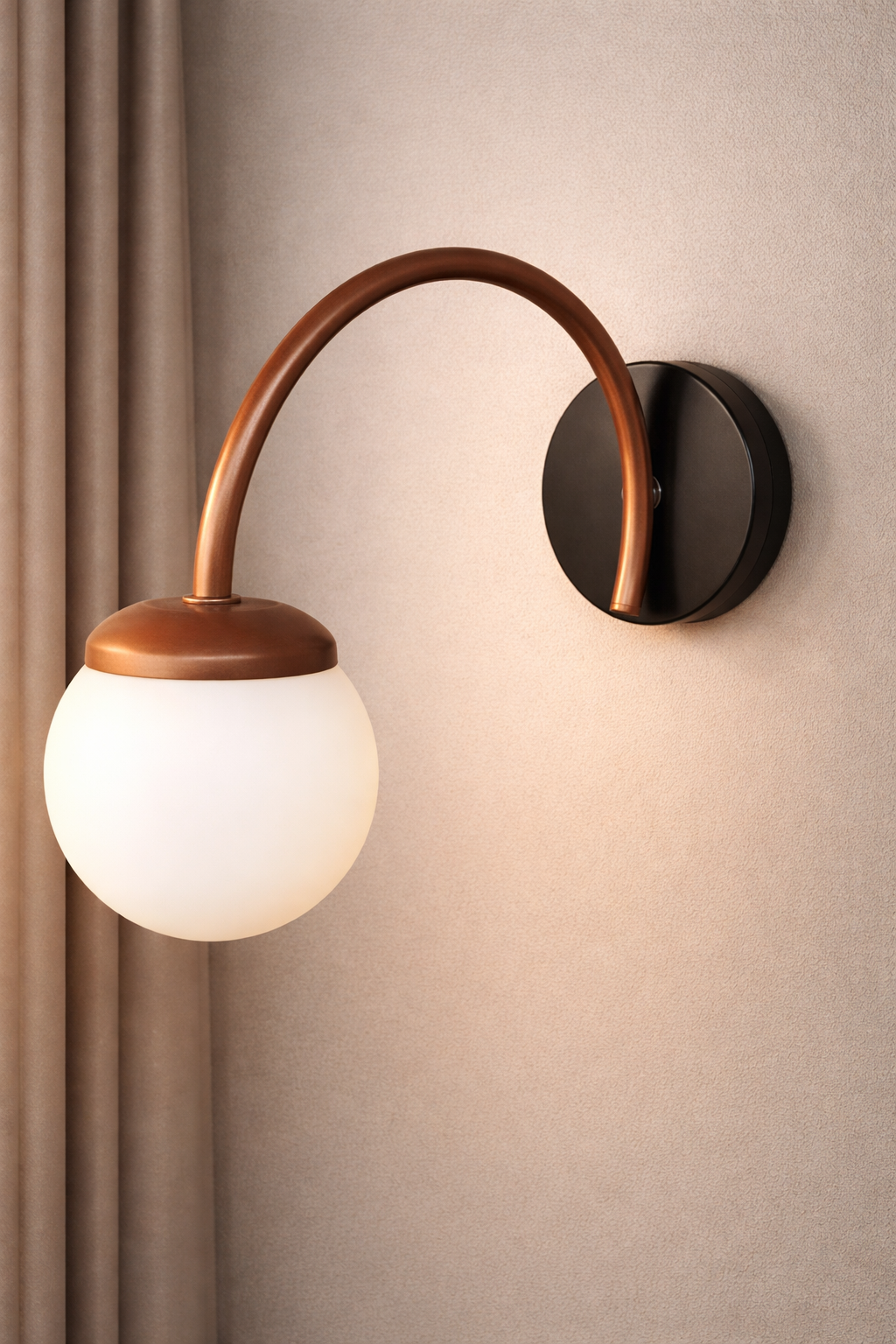 BSE115 Luna Curve Wall Sconce