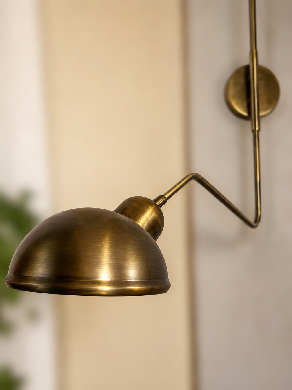 brass antique wall lamp