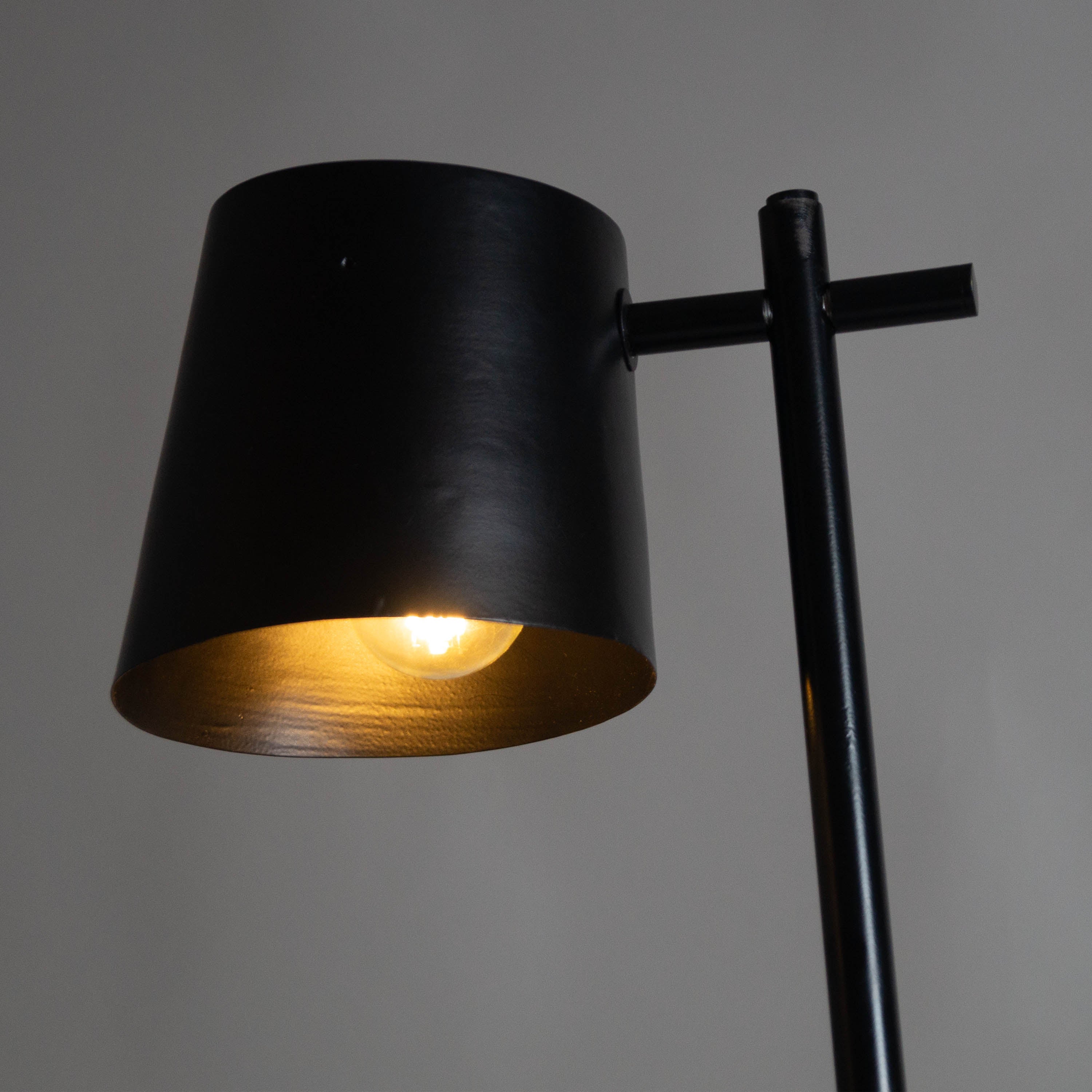 CDL128 Eclipse Desk Lamp