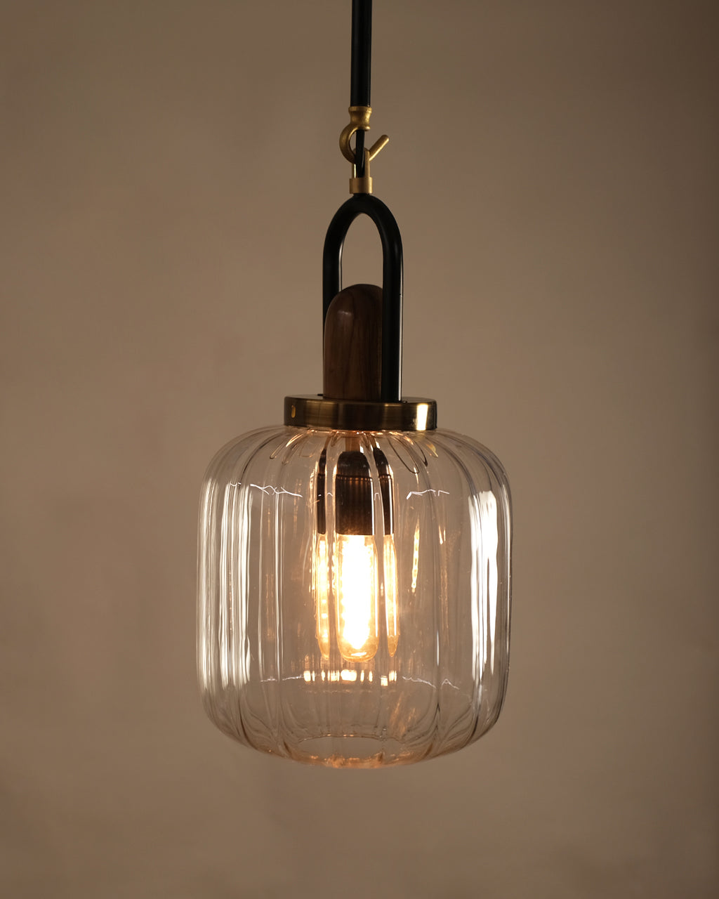 CLH176 Brewer Ribbed Glass Light