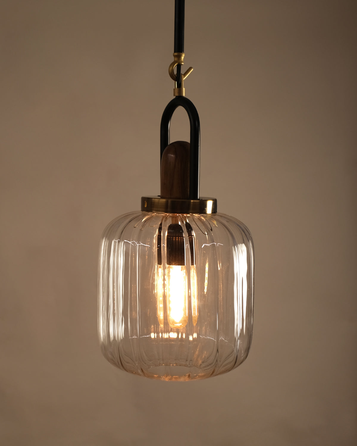 CLH176 Brewer Ribbed Glass Light