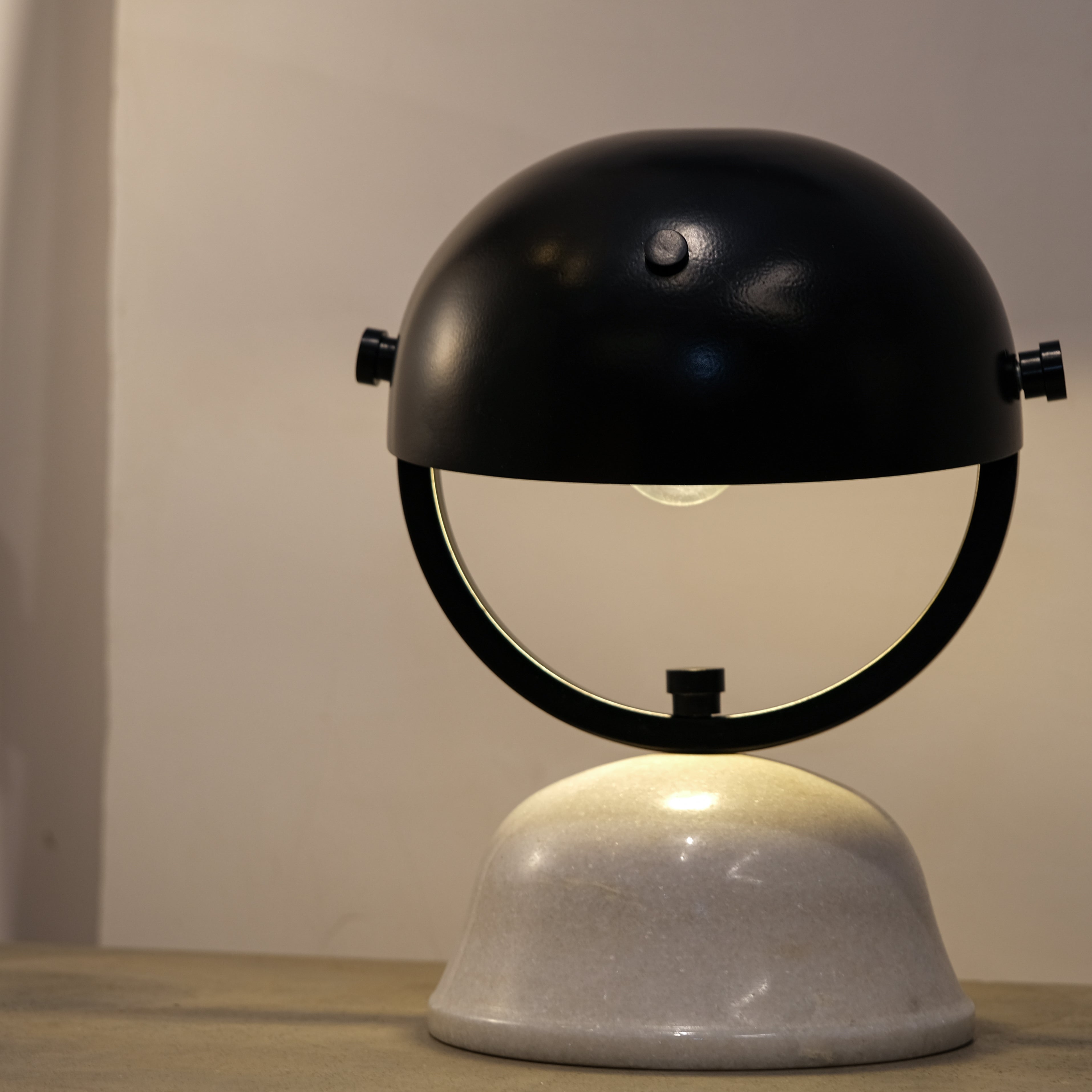 marble table lamp black