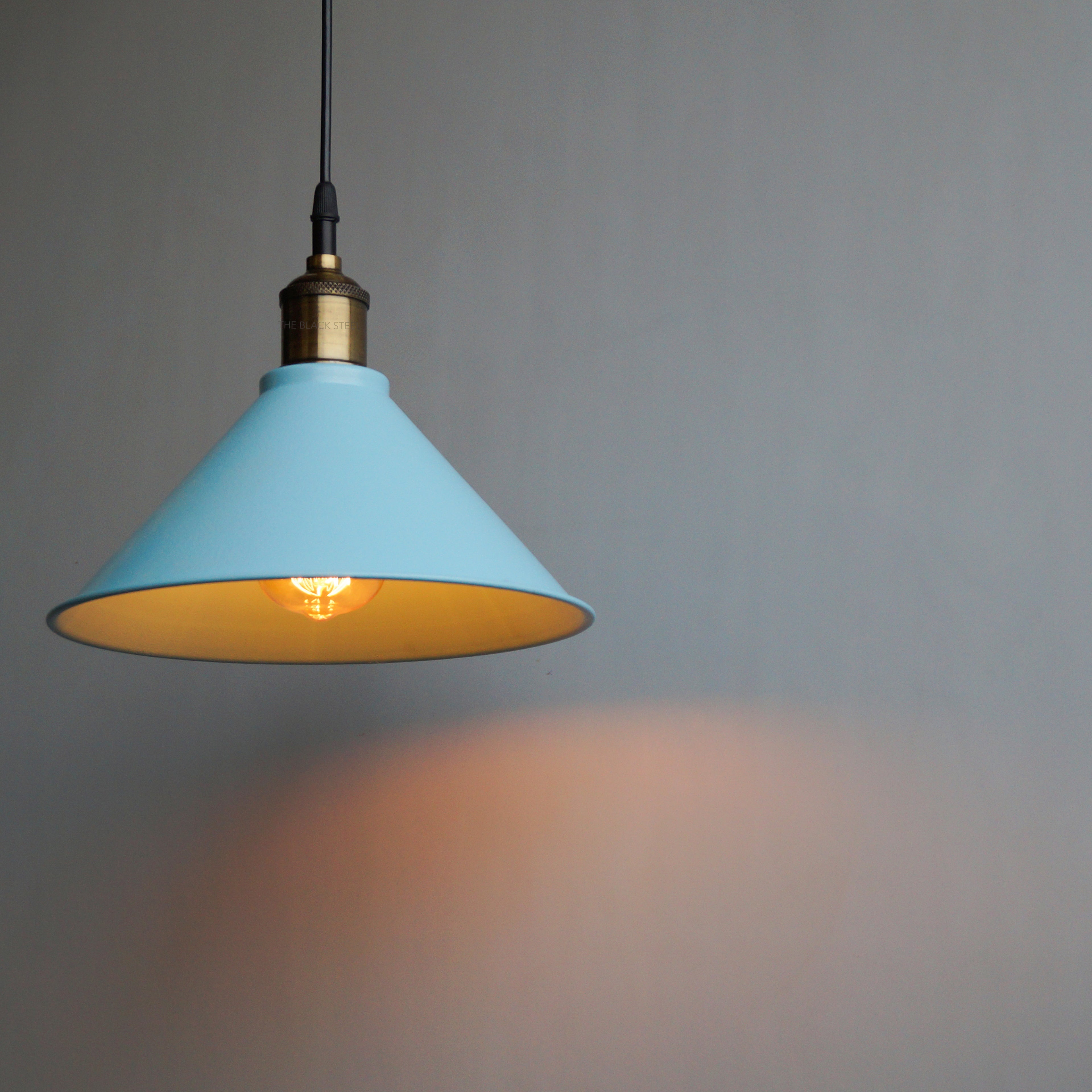 Conical 10" Scandinavian Minimal Hanging Lamp - The Black Steel