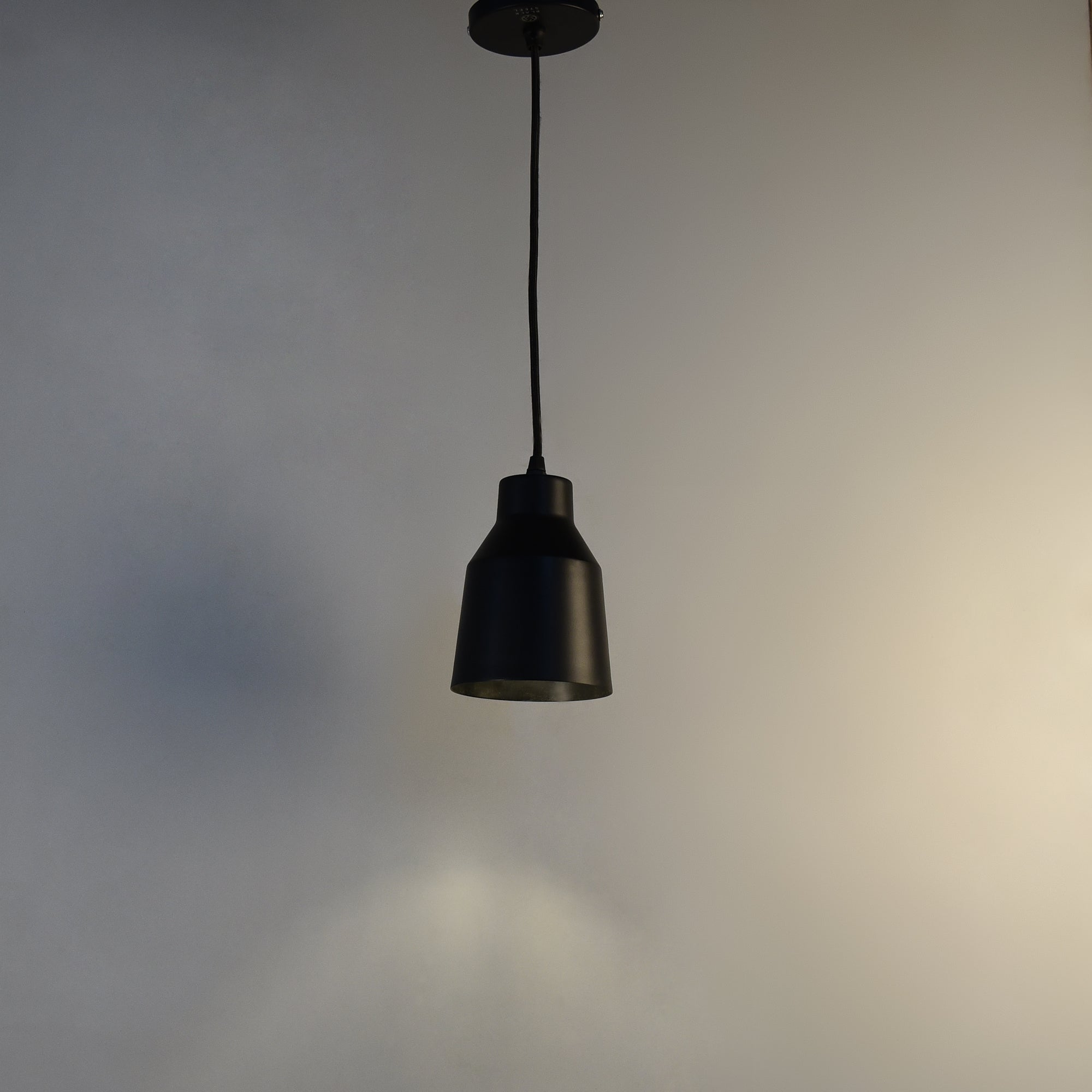 BSE120 Essential Art-Deco Hanging Light