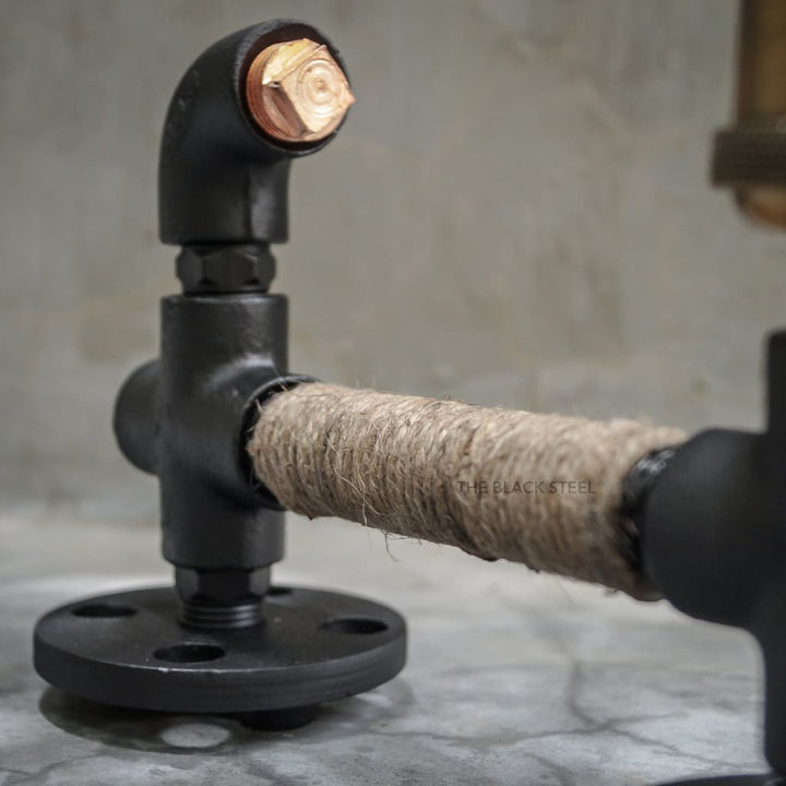 Arbetet Industrial Pipe Rope Desk Lamp - The Black Steel