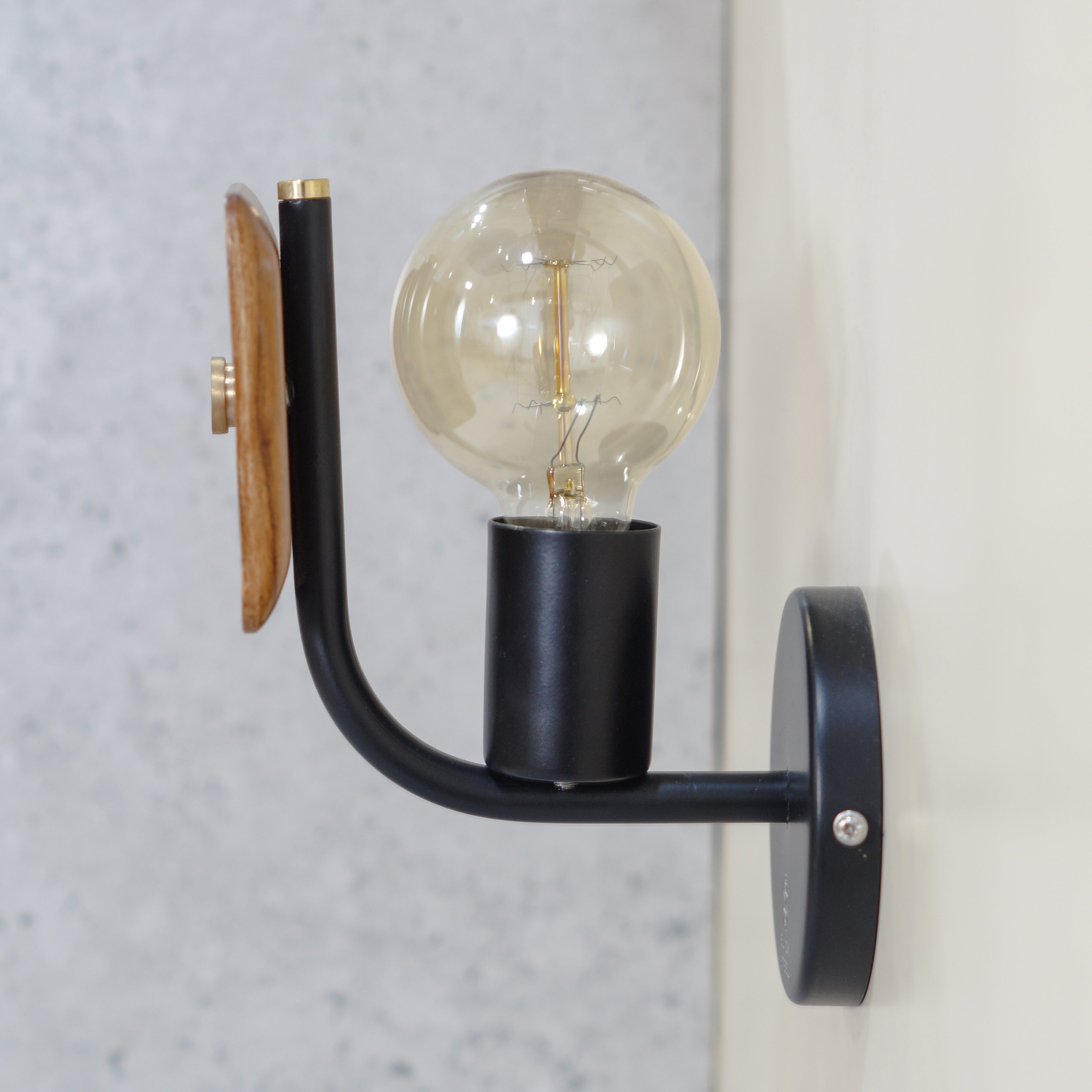 CWS147 Lodge Wooden Wall Sconce – The Black Steel